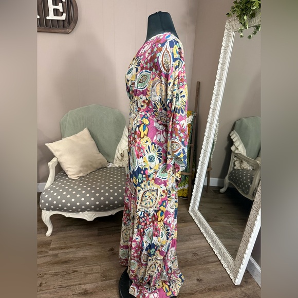 Aakaa • Kimono Style Maxi Dress - Picture 2 of 14